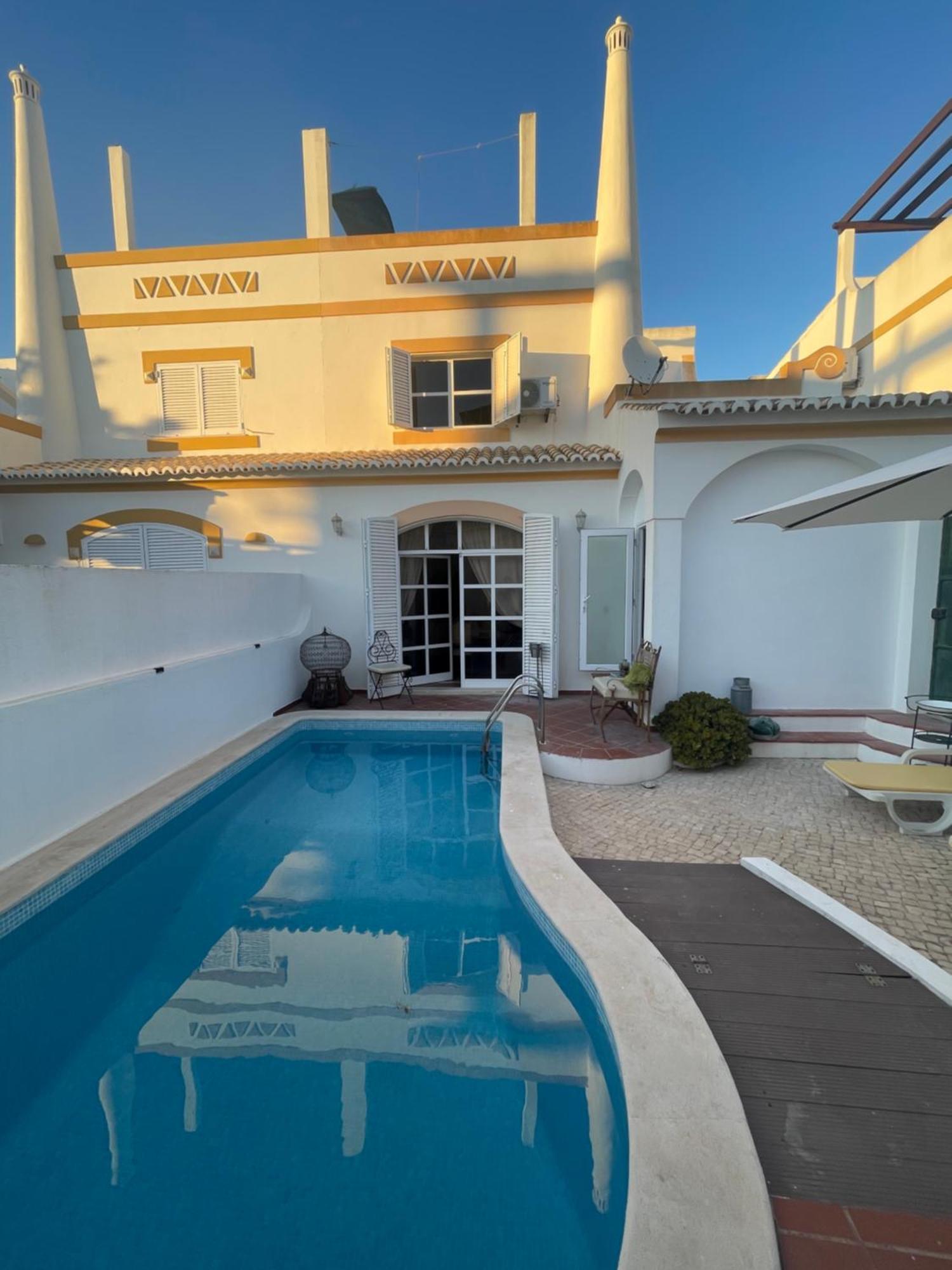 Villa 46 Hostel Lagos Ngoại thất bức ảnh