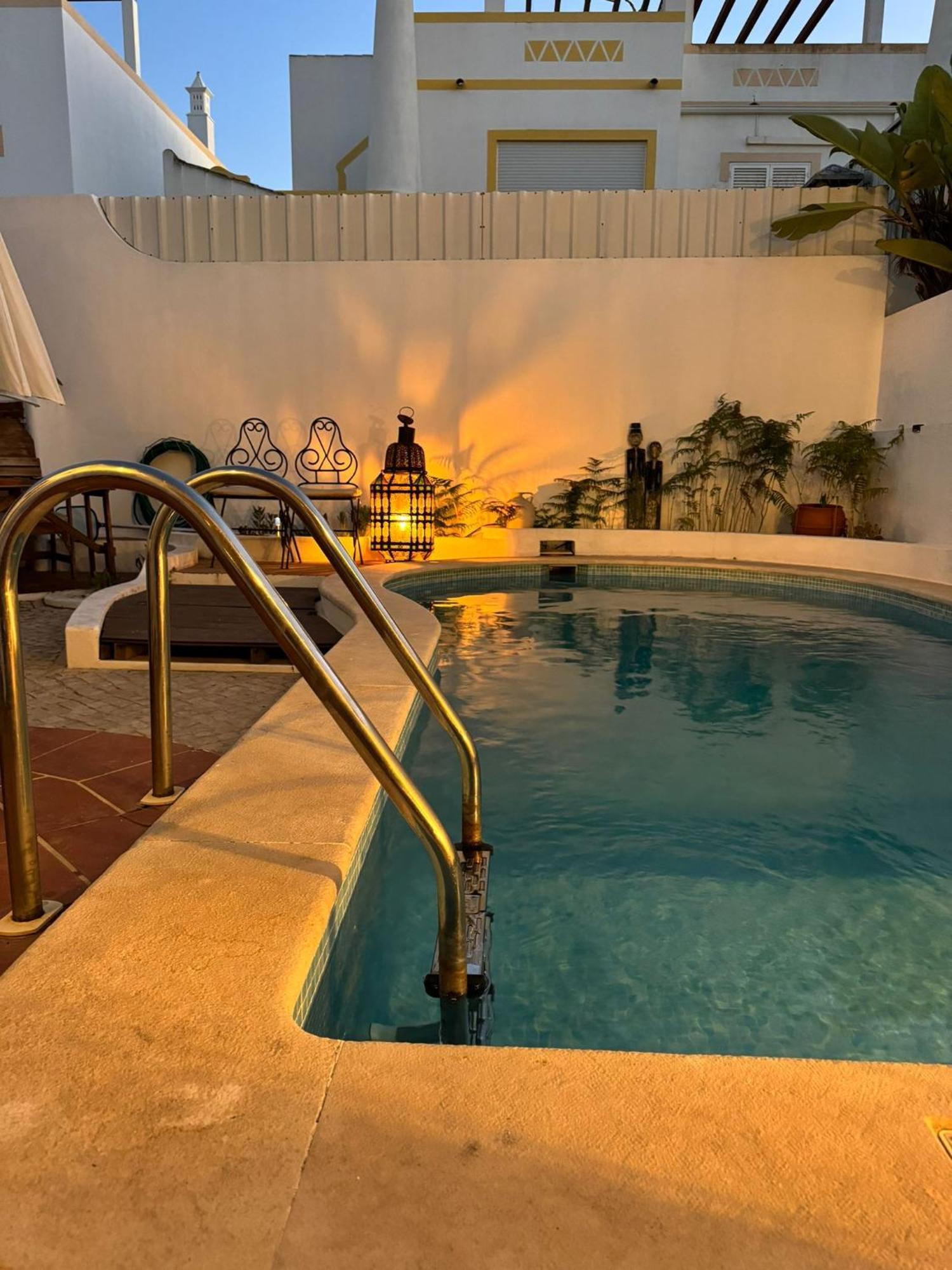 Villa 46 Hostel Lagos Ngoại thất bức ảnh